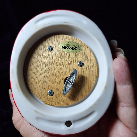 Christmas Kitten music box - Picture 7 of 10